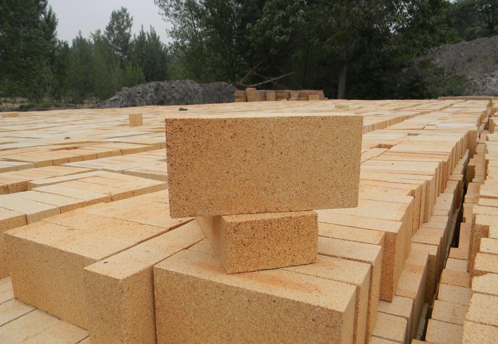 高铝耐火砖、高铝砖与粘土砖在15分厂铝合金型材生产中的应用与协同